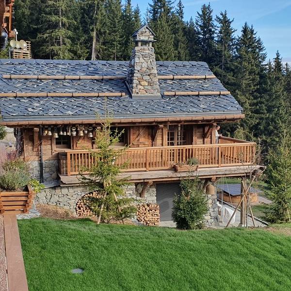 grande maison avec jardin