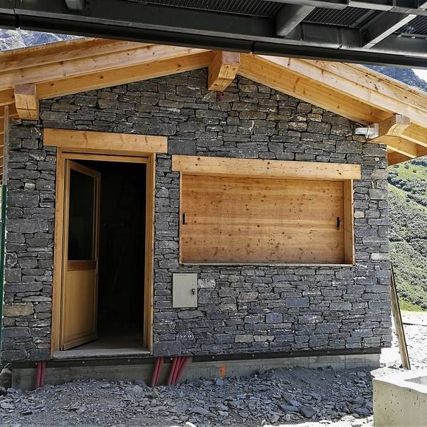 entrée petit chalet