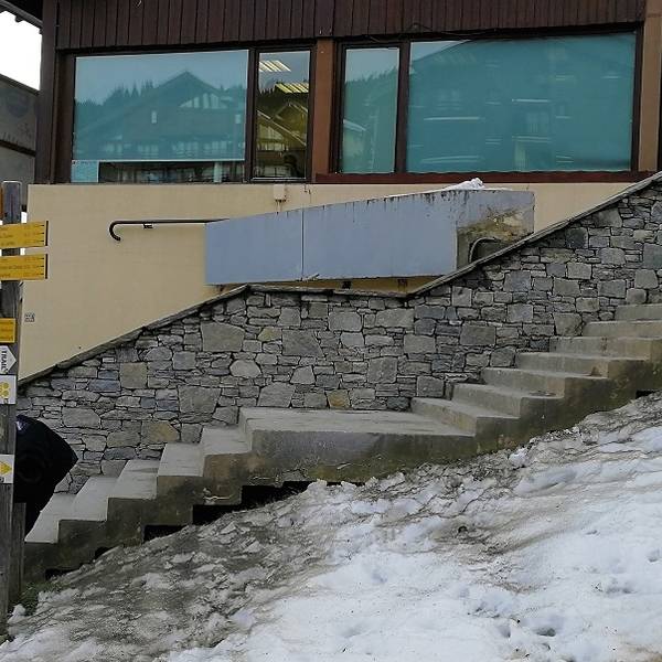 escalier en pierre
