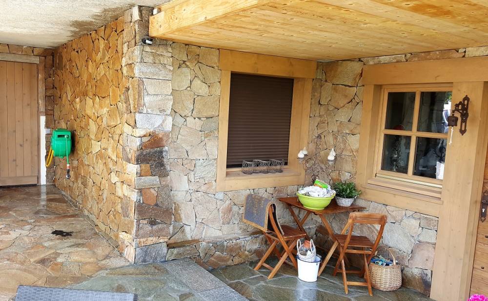 pierre collée beau chalet